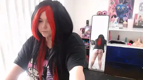 dramaticdumpsterfire — вебкам-модель онлайн на stripchat