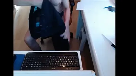 dutchpornking — вебкам-модель онлайн на stripchat