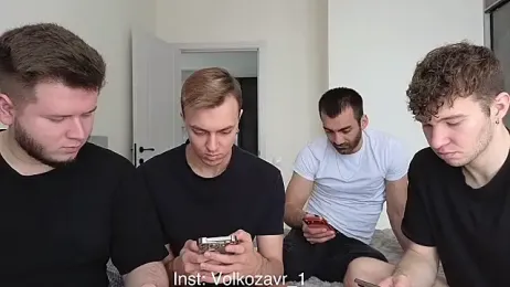 boys_sobolisha — вебкам-модель онлайн на stripchat