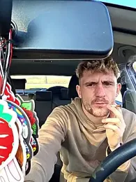 Dejvvvv95 — Stripchat stream photo (Mar 2026)