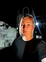 POPPY_XO — вебкам-модель онлайн на stripchat