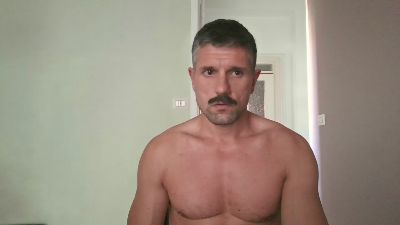 Epaminonda_ — вебкам-модель онлайн на cam4