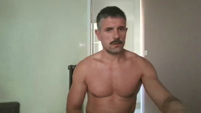Epaminonda_ — вебкам-модель онлайн на cam4