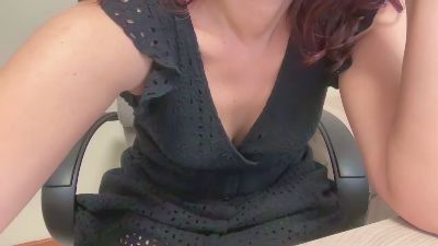 girlinoffice — вебкам-модель онлайн на cam4
