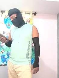 Family02 — вебкам-модель онлайн на stripchat