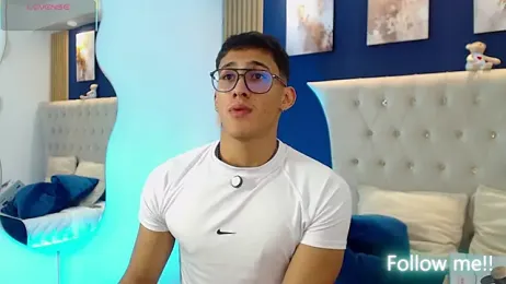 SalvadorFit — Stripchat stream photo (Apr 2026)