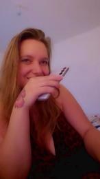 QueenHeart18 — Cam4 stream photo (Apr 2026)