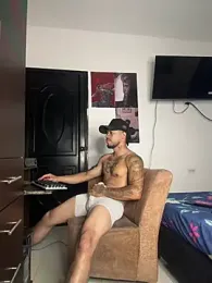 Kenny_romano — Stripchat stream photo (May 2026)