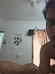 Hugetoolnick — вебкам-модель онлайн на stripchat