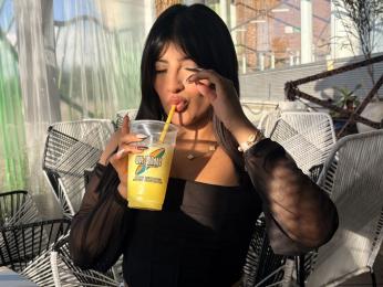 ValeSantana — livejasmin