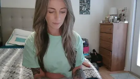 Heyitsmee33 — Stripchat stream photo (Mar 2026)