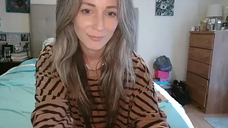 Heyitsmee33 — Stripchat stream photo (Mar 2026)