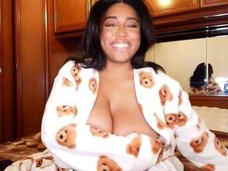 naommiscott — вебкам-модель онлайн на camsoda