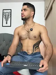 Maximiliano_ford — Stripchat stream photo (Feb 2026)