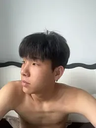 guoguo18 — вебкам-модель онлайн на stripchat