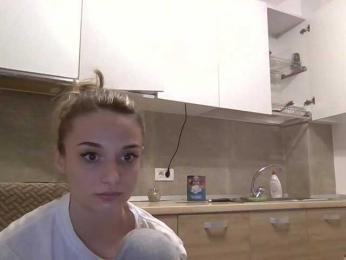 Anais8900 — вебкам-модель онлайн на bongacams