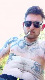 Mooooustache — вебкам-модель онлайн на cam4