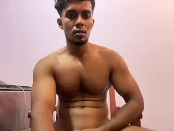 aestheticindianbbc — вебкам-модель онлайн на stripchat