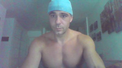 tupoke — Cam4 stream photo (Jun 2026)