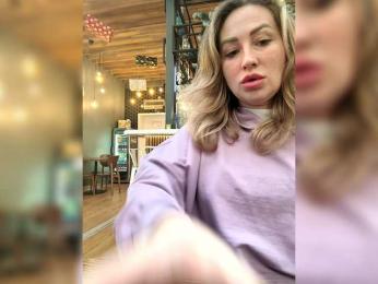 MOLLY-7 — Bongacams stream photo (Feb 2026)