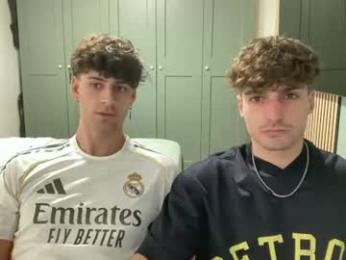 italianboy092 — вебкам-модель онлайн на chaturbate