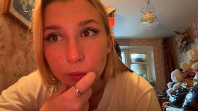 EmilieKooker — Cam4 stream photo (Apr 2026)