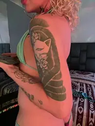 Bonnie_vega — вебкам-модель онлайн на stripchat