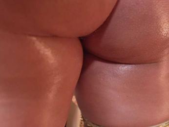 HeyBanana — вебкам-модель онлайн на bongacams