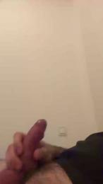 agm4032 — вебкам-модель онлайн на cam4