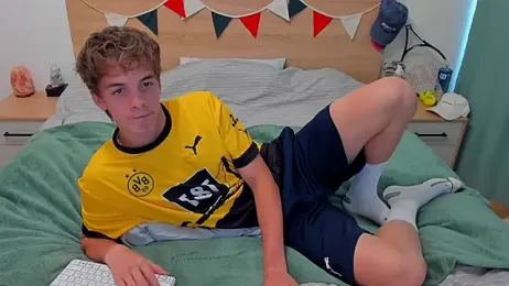 Fandi_777 — Stripchat stream photo (Apr 2026)