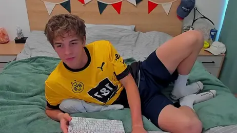 Fandi_777 — Stripchat stream photo (Apr 2026)