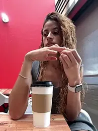 alana15 — Stripchat stream photo (Mar 2026)