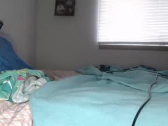 emma_bloom24 — Chaturbate stream photo (May 2023)