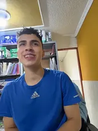 AdrianRinaldi — вебкам-модель онлайн на stripchat