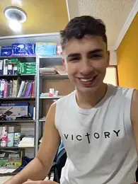 AdrianRinaldi — stripchat