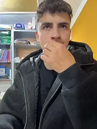 AdrianRinaldi — stripchat