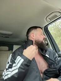 SportsManBi — вебкам-модель онлайн на stripchat