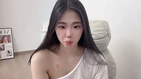 suki-1 — Stripchat stream photo (Mar 2026)
