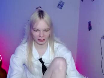 emily_nyaffe — вебкам-модель онлайн на chaturbate