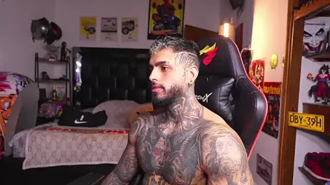 logan_hugh8 — Stripchat stream photo (Jun 2026)