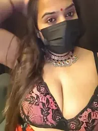 Raseele — Stripchat stream photo (Aug 2026)