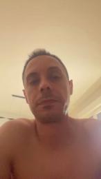 rober444 — вебкам-модель онлайн на cam4