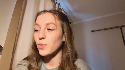 ElaneMolinini — Cam4 stream photo (Mar 2026)