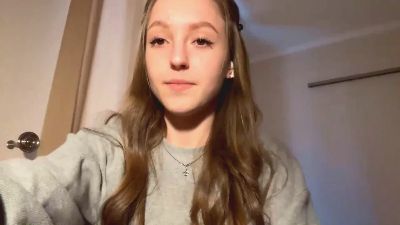 ElaneMolinini — Cam4 stream photo (Mar 2026)