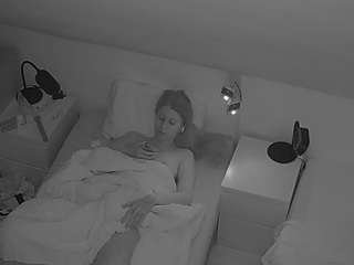 voyeurcam-julmodels-bed-7 — Camsoda stream photo (Aug 2026)
