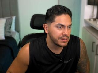 Owen Pierces — flirt4free