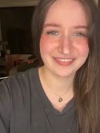 nerdynina — вебкам-модель онлайн на stripchat