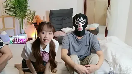 nogichan — вебкам-модель онлайн на stripchat