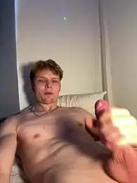 Elias_Veins — вебкам-модель онлайн на stripchat