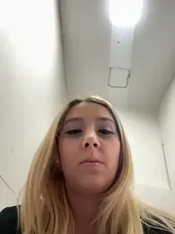 hotamanda01 — Stripchat stream photo (Mar 2026)